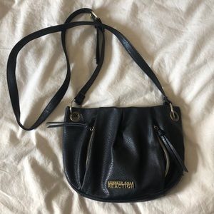 Black Kenneth Cole reaction purse